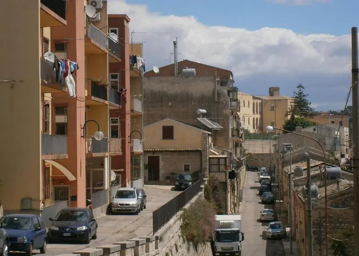 Romantica Clara Modica